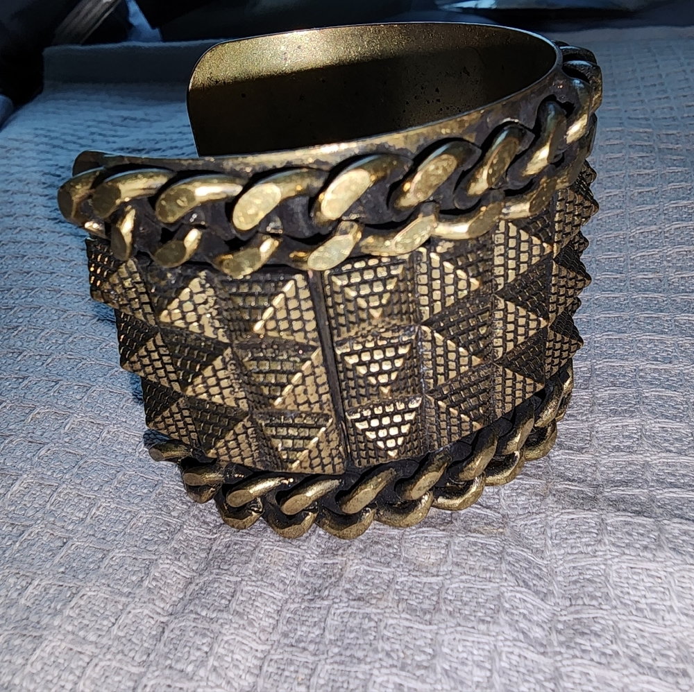 Bronze Cuff - Picture 5 of 5